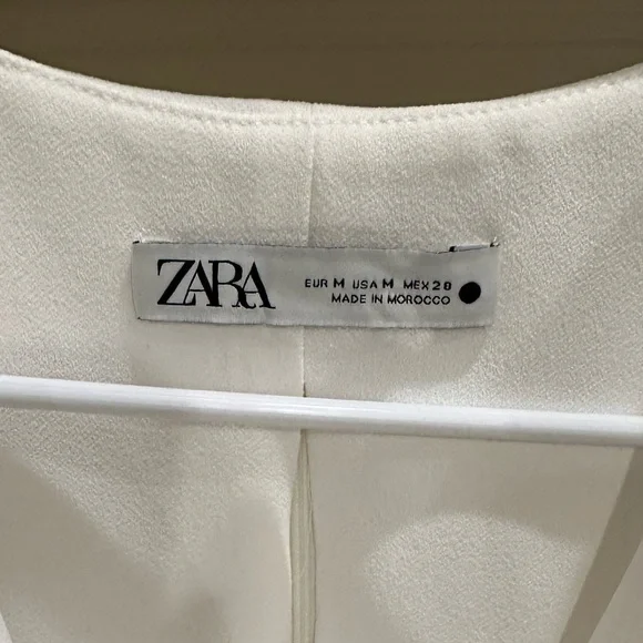 Three medium tops — 2 cropped (Zara & Banana Republic) & 1 bodysuit (Dillards) - Picture 8 of 15